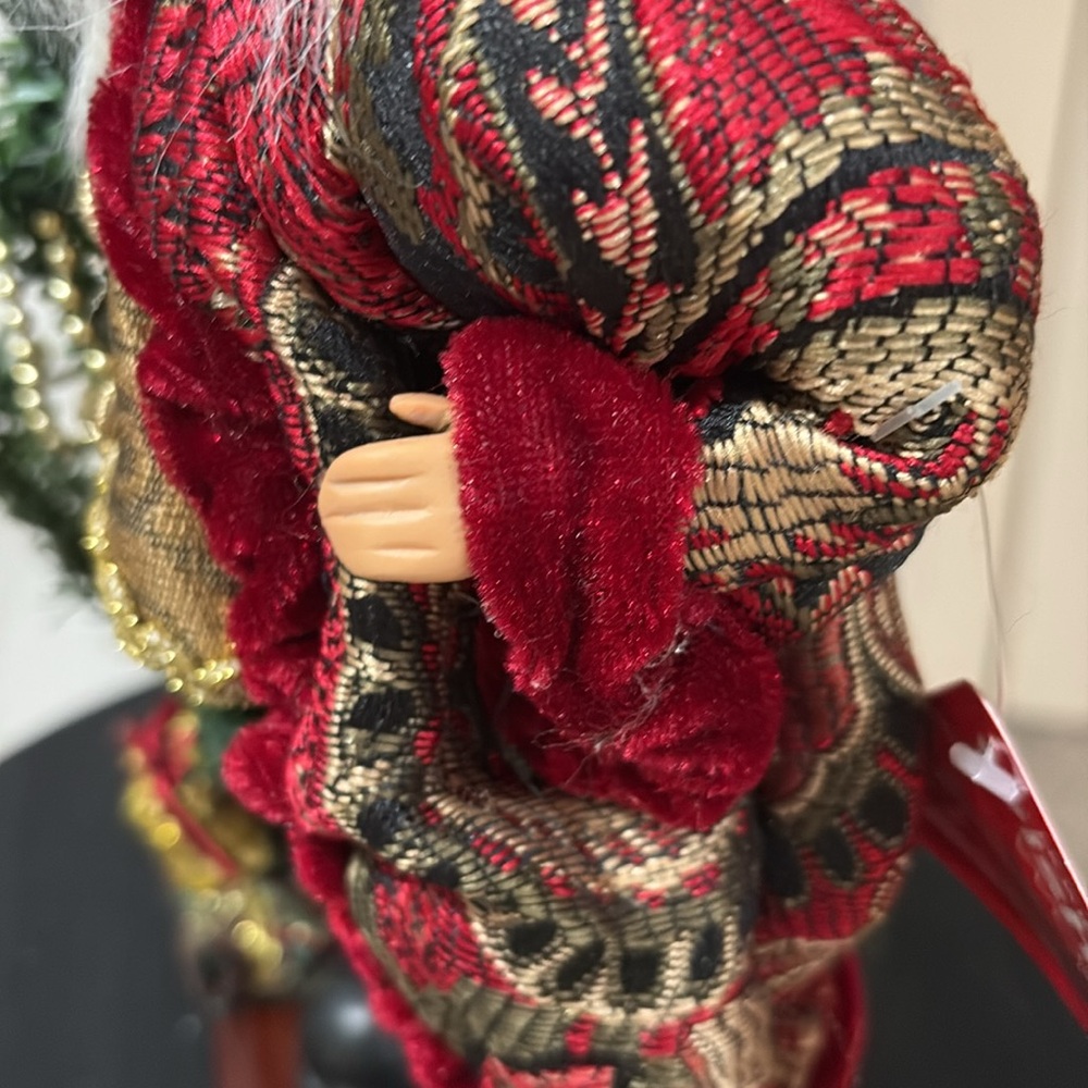 Holiday Decor Santa - Picture 10 of 14